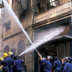 O CHIADO AINDA ESTÁ  A  ARDER - 22 ANOS DEPOI