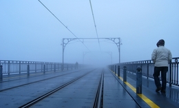 Nevoeiro na ponte D_ Luís I 
