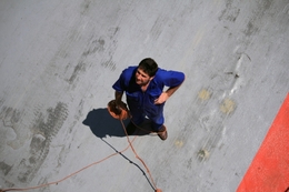 Man in Boat, Cyclades, Grécia 