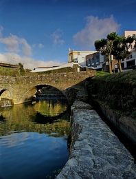 O ARCO E A RIBEIRA 