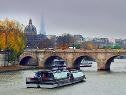 SENA EM CENA . SEINE ON SCENE 