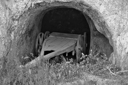 Carro de bois na gruta 