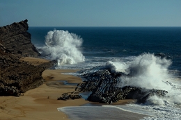 Quando o Mar bate na Rocha !! 