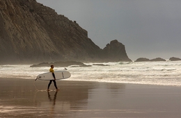 Surfista (Praia -do-castelejo) 