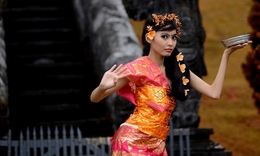 Bali Dancer 