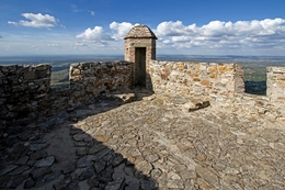 VIGIANDO AS NUVENS - CASTELO DE MARVÃO 