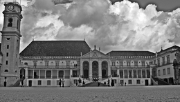 "  Universidade  de Coimbra" 