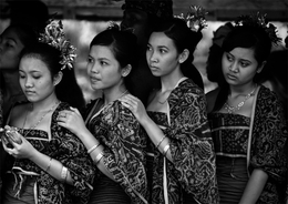 Young Balinese Girls 