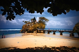 Temple in the Island 