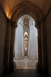 ALA LATERAL - MOSTEIRO DE ALCOBAÇA 