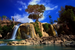 toroan waterfalls 
