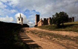 A PORTA DA VILA  -  FORTIFICACÃO DE ARRAIOLOS 