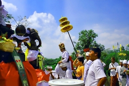 The ritual of Hindu Bali 