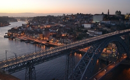 PORTO, ao cair da noite_____ 