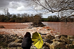 Depois da Tempestade___O rio ficou Vermelho!! 