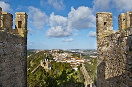 A FALSA TORRE DE MENAGEM  