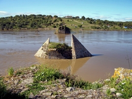 RESTO DE UMA PONTE 