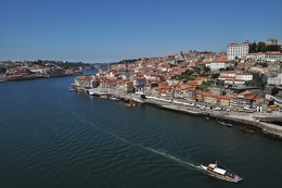 Porto, cidade invicta. 