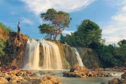 Toroan Waterfall 