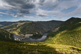 BARRAGEM, ECLUSA, CACHÃO DA VALEIRA 