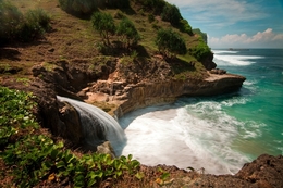 Banyu Wutah Beach 