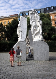 Monumento Contra a Guerra e o Fascismo 