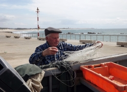 Preparando as redes para a pesca 