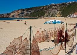 Crise, praia sem banhistas. Negocio em baixa 