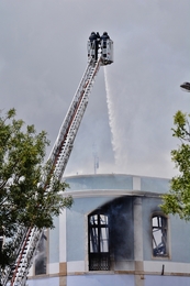 Incêndio em armazém em  Santos,  Lisboa 