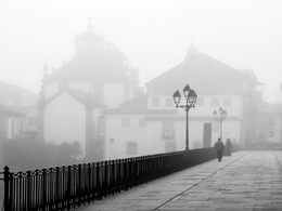 A Neblina e a Ponte 