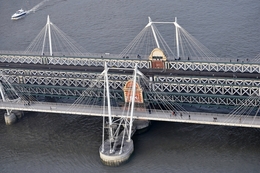 Hungerford Bridge 