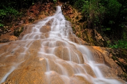 Tetes Waterfalls 