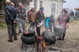 Cozinhando nos potes 