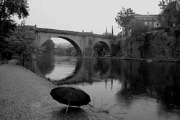 The bridge and the umbrella___ 