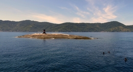 Ilha de pedra (laje branca) 