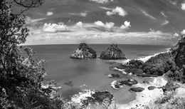 Noronha em p&b 