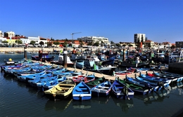 Barcos em Descanso. 