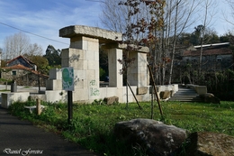 Monumento granítico 
