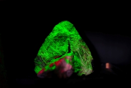 Fluorescent minerals 