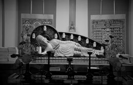 reclining　Buddha 